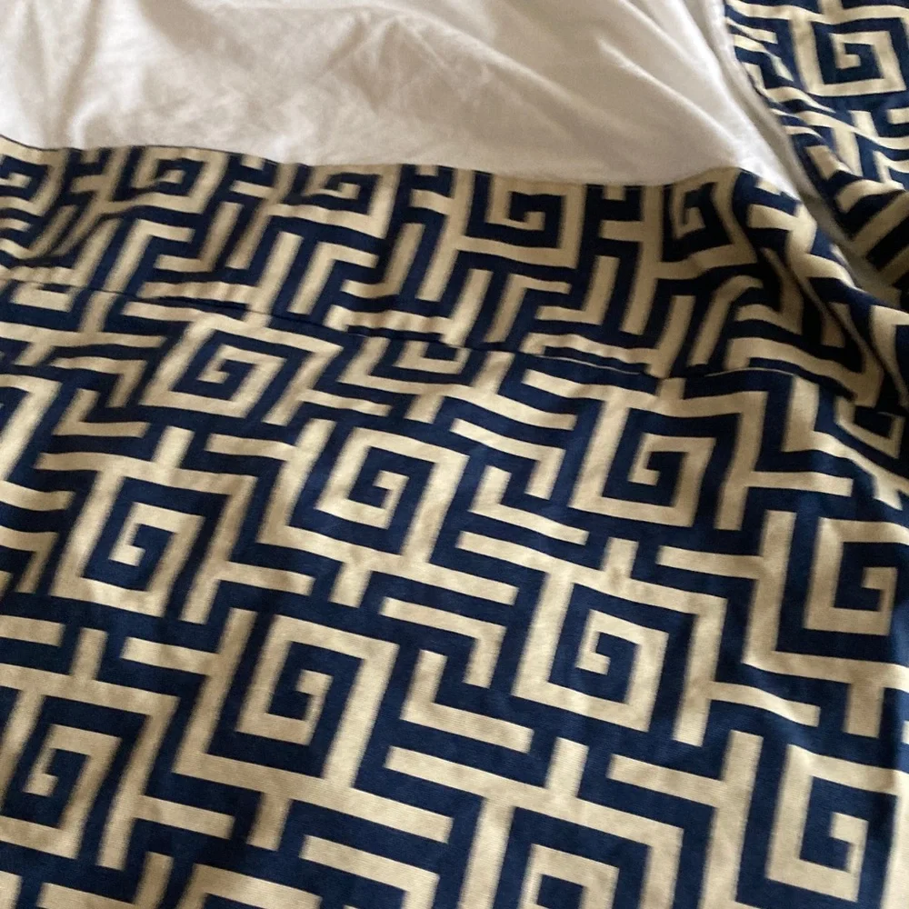 N/A chic skirt